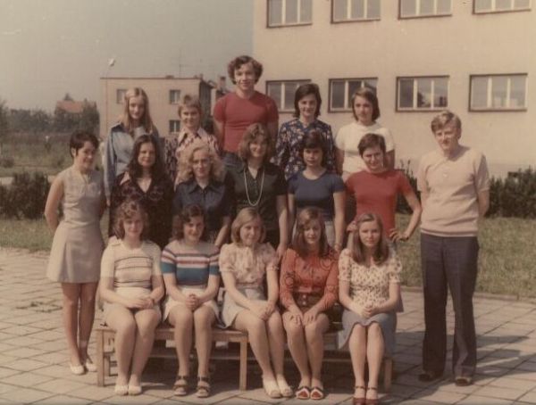 Třída 4. ročník 1977