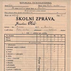 Vysvědčení M. Oliče z 1. třídy základní školy (1930)
